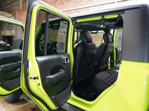 Used 2021 Jeep Gladiator Rubicon image 39