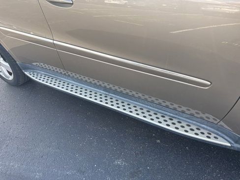 Used 2010 Mercedes-Benz ML 350 4MATIC image 9