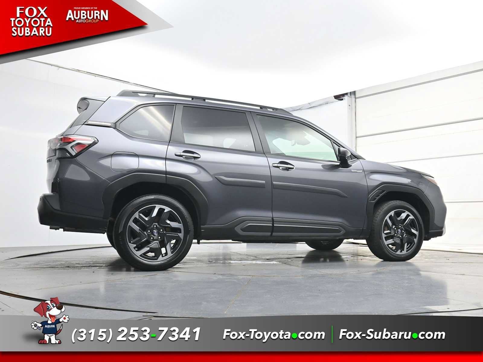 Used 2025 Subaru Forester Limited AWD/4WD image 22