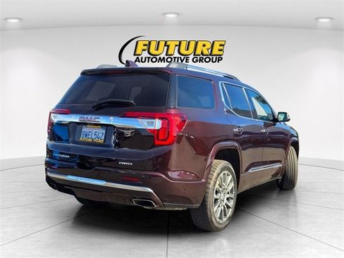 Used 2021 GMC Acadia Denali w/ Denali Technology Package image 4