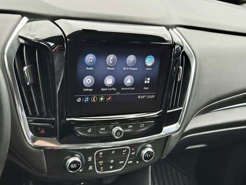 Used 2020 Chevrolet Traverse LT FWD image 22