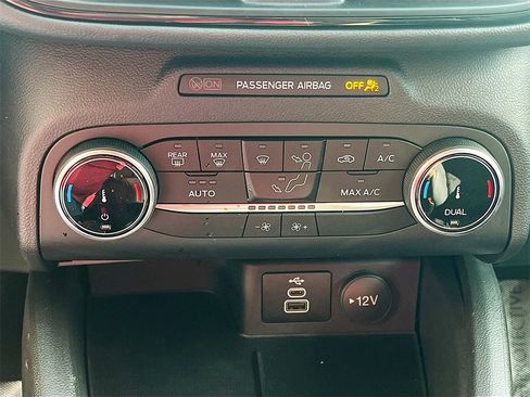 Used 2025 Ford Escape ST-Line image 15