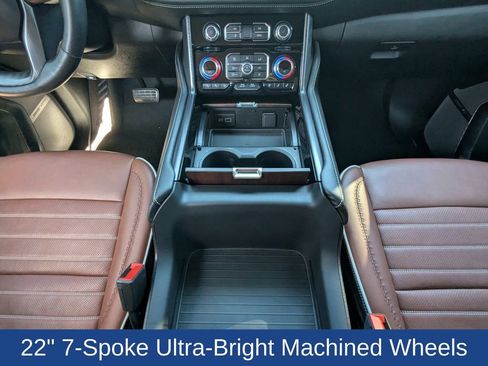 Used 2024 GMC Yukon Denali Ultimate image 24