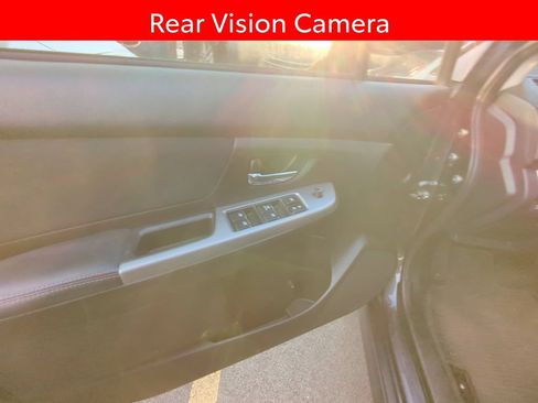 Used 2015 Subaru Crosstrek 2.0i Premium AWD/4WD image 8