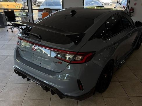 Used 2024 Honda Civic Type R image 18