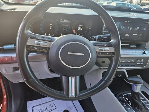 Used 2025 Hyundai Kona SEL image 18