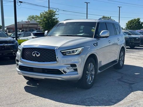 Used 2022 INFINITI QX80 Luxe w/ Cargo Package AWD/4WD image 3