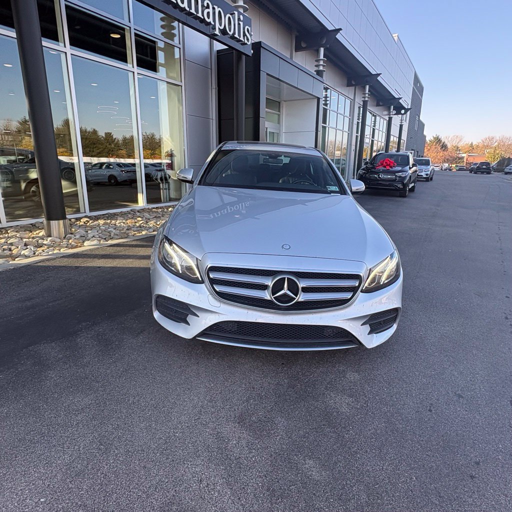 Used 2017 Mercedes-Benz E 300 4MATIC image 3