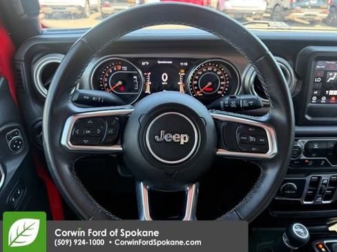 Used 2018 Jeep Wrangler Unlimited Sahara w/ Safety Group AWD/4WD image 21