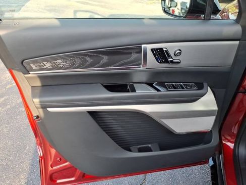 Used 2026 Cadillac Vistiq Platinum w/ LPO, Floor Liner Package AWD/4WD image 26