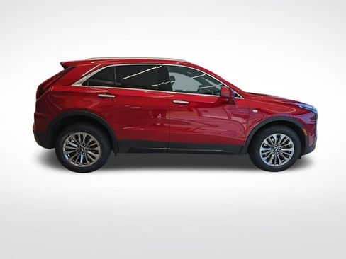 Used 2024 Cadillac XT4 Premium Luxury image 6