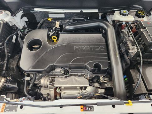 Certified 2024 Chevrolet Equinox LT FWD image 35