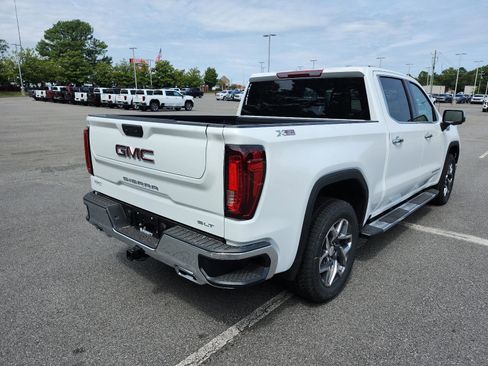 New 2026 GMC Sierra 1500 SLT w/ SLT Premium Package image 3