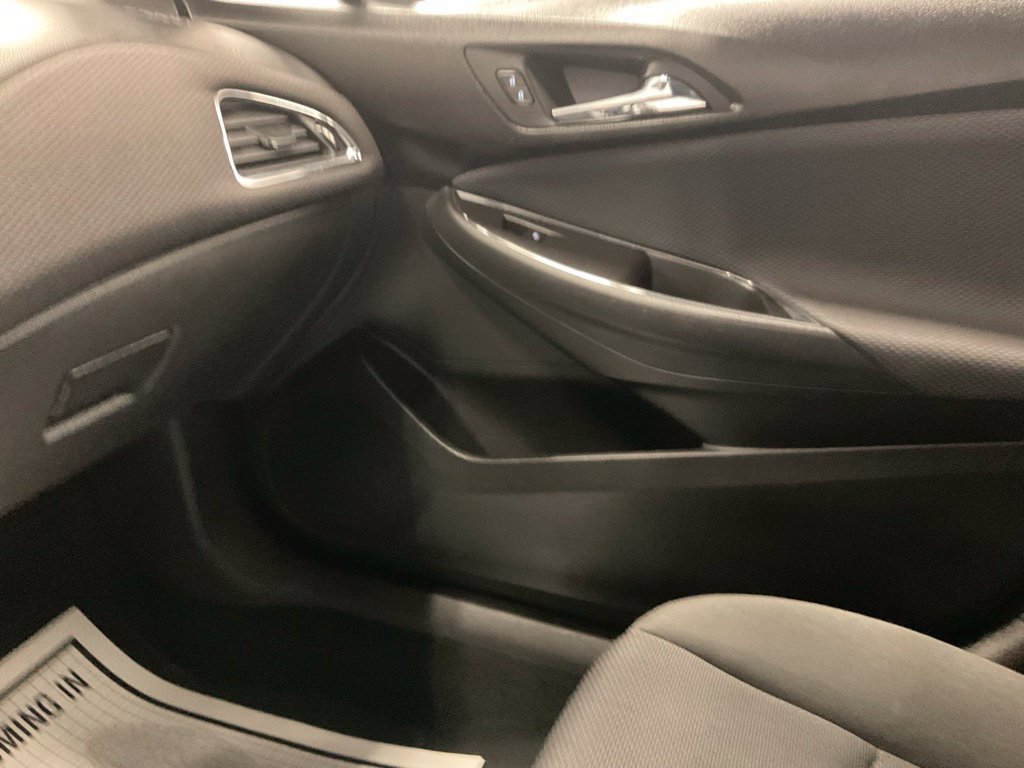 Used 2016 Chevrolet Cruze LT w/ Convenience Package FWD image 22