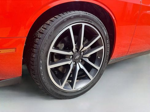 Used 2023 Dodge Challenger R/T RWD image 29