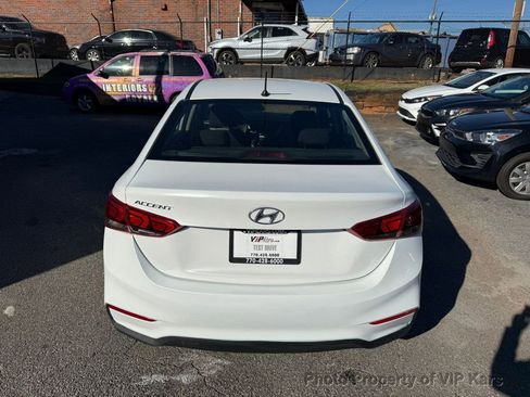 Used 2022 Hyundai Accent SE image 6