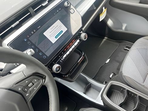 New 2027 Chevrolet Bolt LT w/ Comfort Package FWD image 24