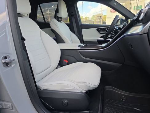 New 2026 Mercedes-Benz GLC 300 GLC 300 image 16
