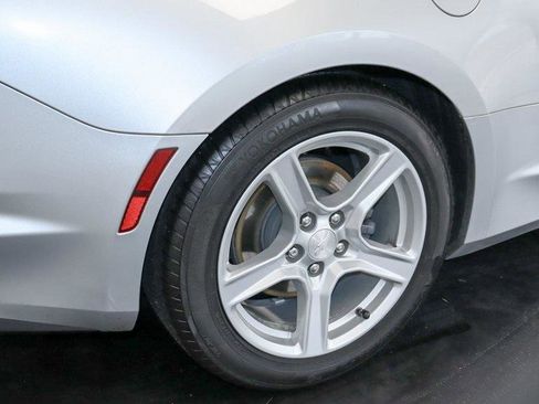 Used 2019 Chevrolet Camaro LT image 11
