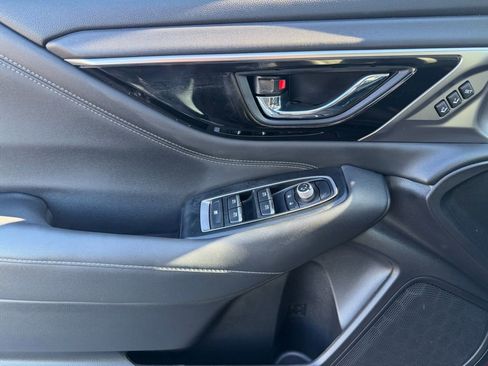 Used 2023 Subaru Outback Limited image 18