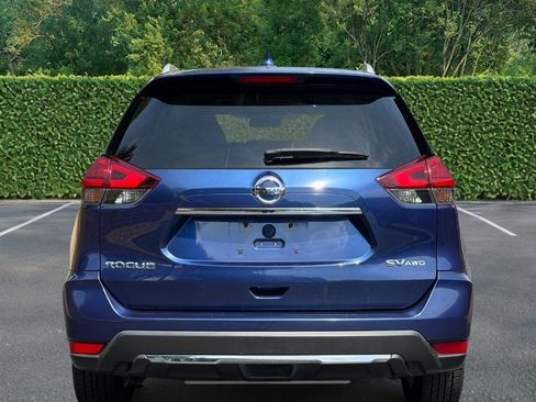 Used 2017 Nissan Rogue SV AWD/4WD image 5