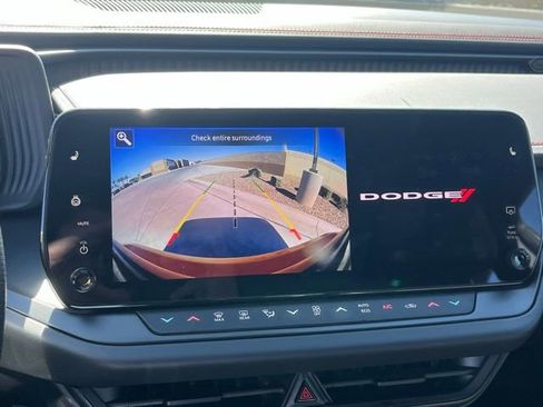 Used 2025 Dodge Charger R/T w/ Sun & Sound Package image 22