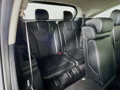 Certified 2023 Kia Sorento S w/ Panoramic Sunroof Package image 32