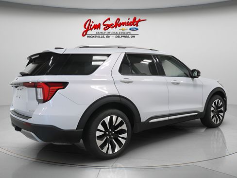 Used 2026 Ford Explorer Platinum w/ LUX Leather Package AWD/4WD image 6