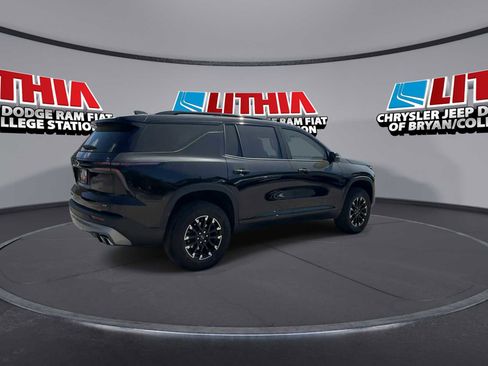 Used 2025 Chevrolet Traverse Z71 w/ LPO, Floor Liner Package image 8