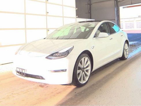 Used 2019 Tesla Model 3 Long Range image 2