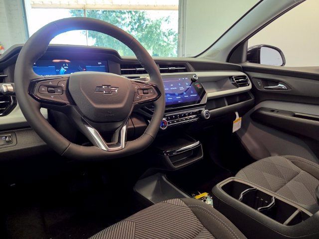 New 2027 Chevrolet Bolt LT w/ Comfort Package FWD image 14