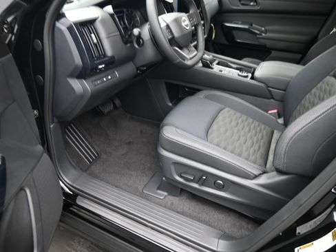 New 2026 Nissan Pathfinder SV AWD/4WD image 12