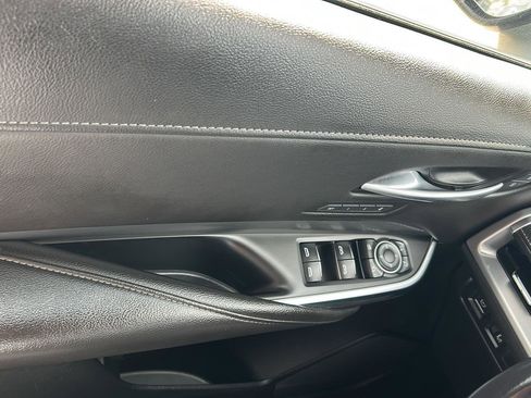 Used 2024 Cadillac XT4 Premium Luxury FWD image 15