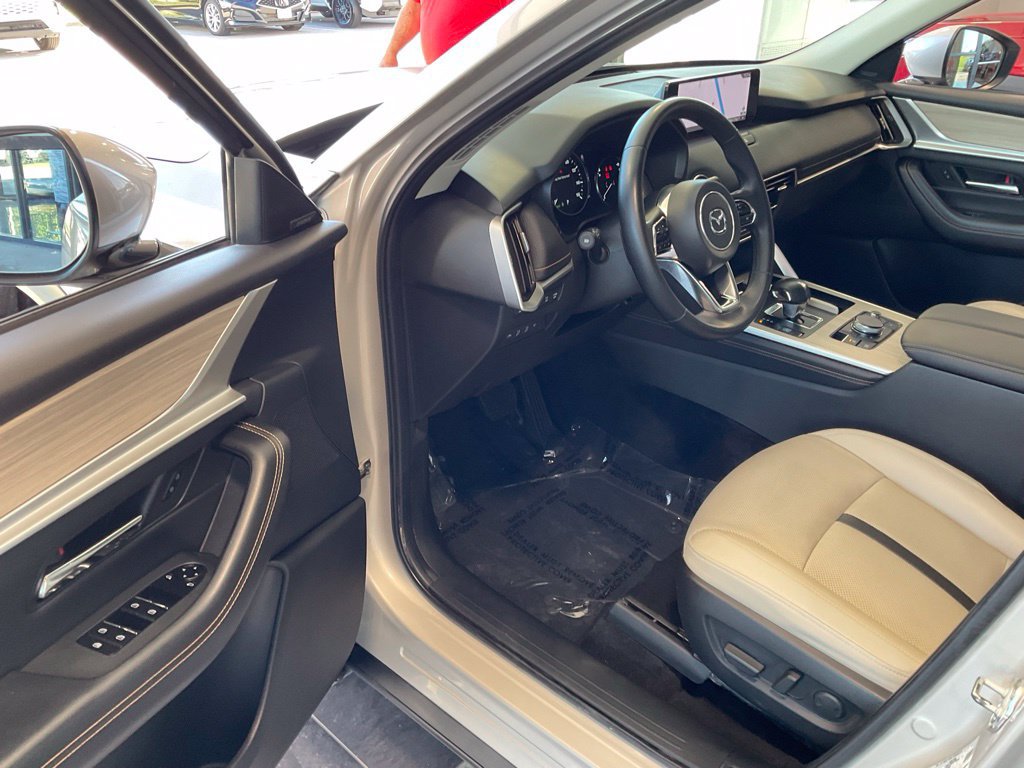 Used 2024 MAZDA CX-90 3.3 Turbo w/ Premium Package AWD/4WD image 8