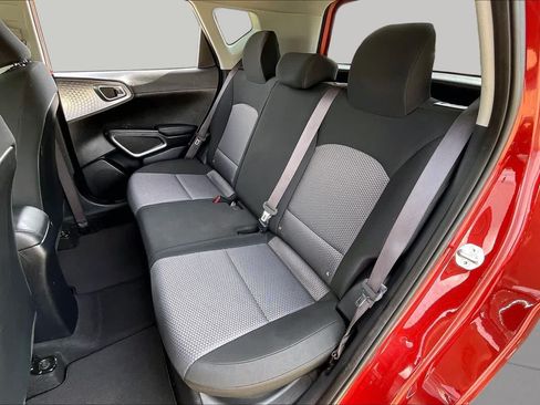 Used 2024 Kia Soul LX w/ Option Group 015 FWD image 18