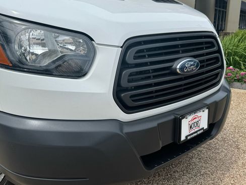 Used 2018 Ford Transit 150 XL RWD image 2
