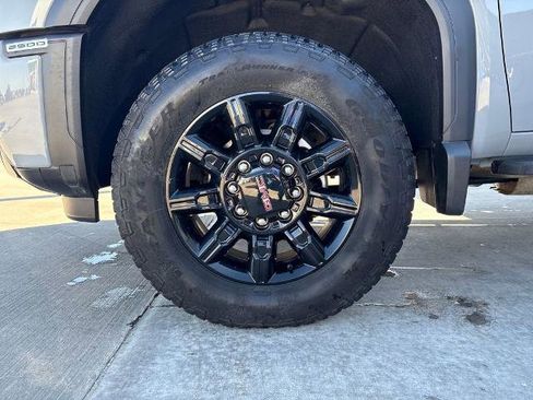 Used 2025 GMC Sierra 2500 AT4 w/ AT4 Premium Plus Package AWD/4WD image 32