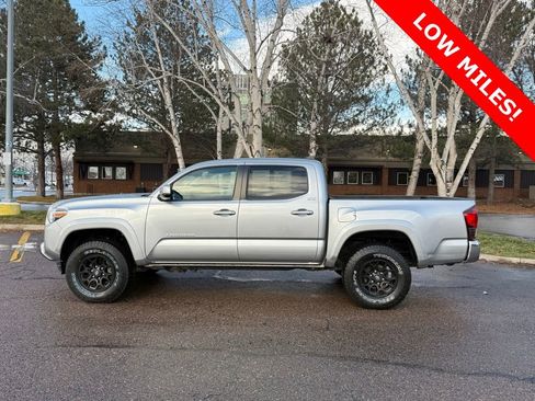 Used 2022 Toyota Tacoma SR5 image 7