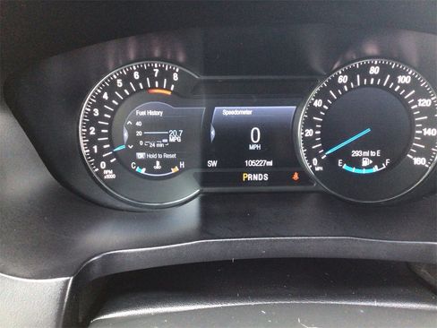 Used 2018 Ford Explorer Platinum image 16