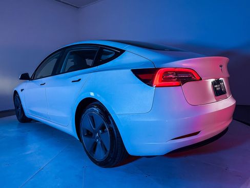 Used 2023 Tesla Model 3 Standard Range RWD image 7