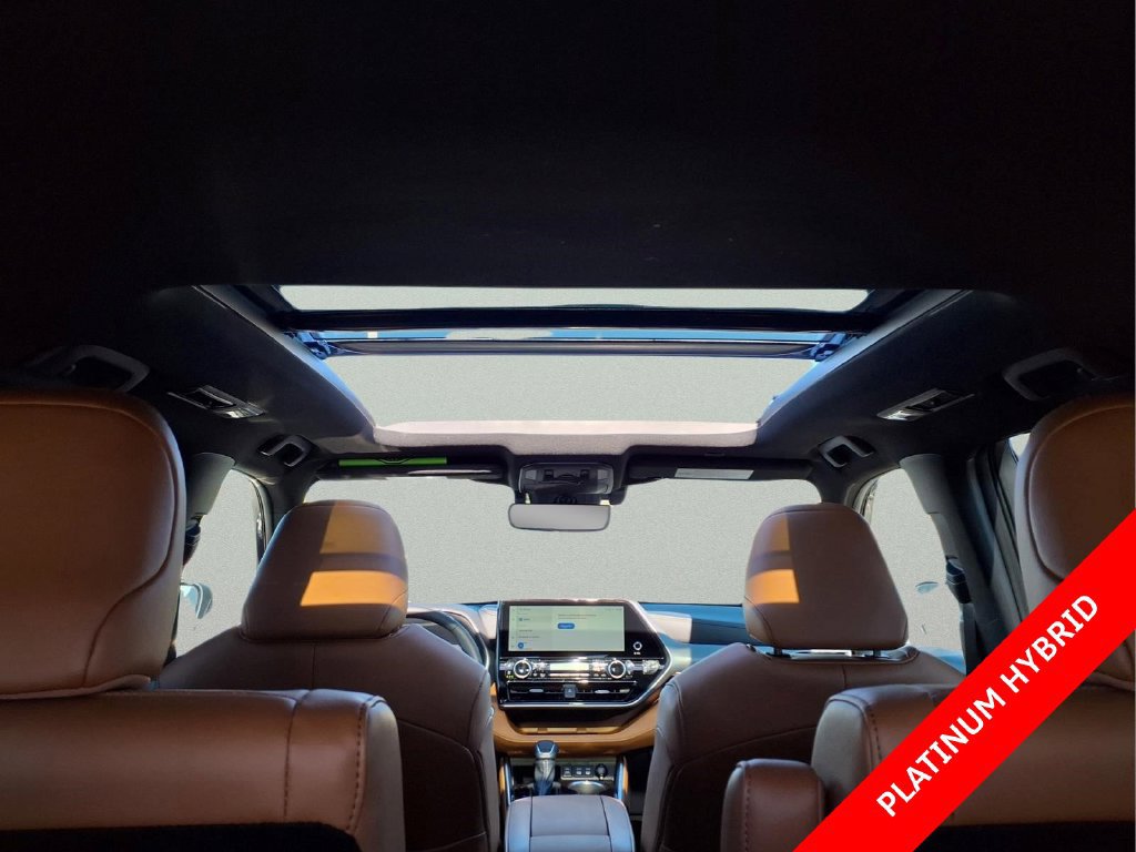 Used 2026 Toyota Highlander Platinum AWD/4WD image 31