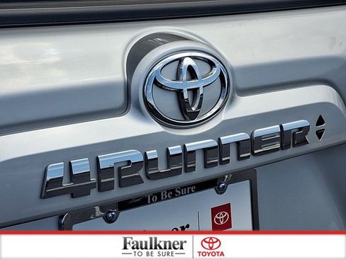 Certified 2024 Toyota 4Runner SR5 AWD/4WD image 30