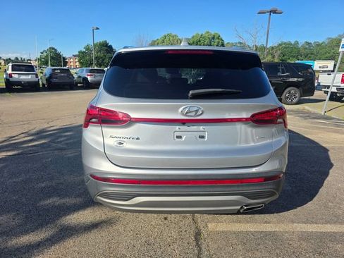 Used 2023 Hyundai Santa Fe SE AWD/4WD image 3