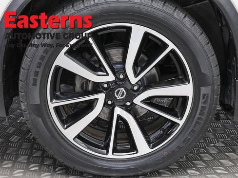 Used 2020 Nissan Rogue SL w/ Premium Package AWD/4WD image 32