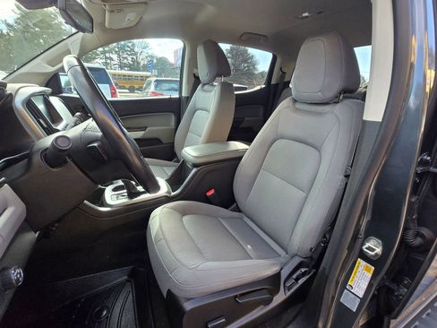 Used 2017 Chevrolet Colorado LT image 6