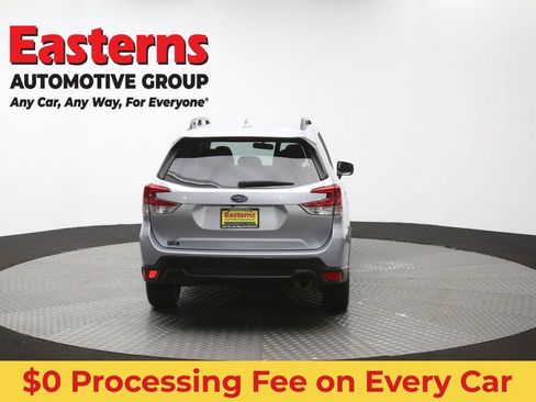 Used 2023 Subaru Forester Premium AWD/4WD image 40