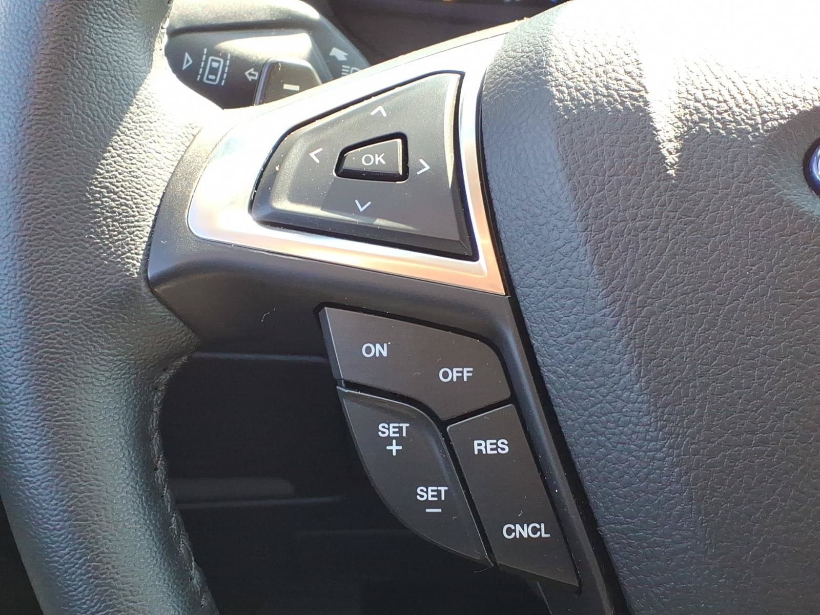 Used 2022 Ford Edge SEL w/ Convenience Package AWD/4WD image 21