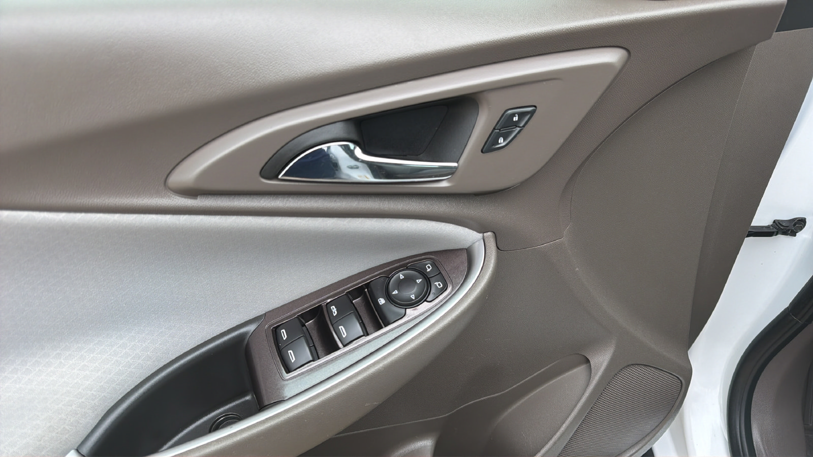 Used 2024 Chevrolet Malibu LT FWD image 23