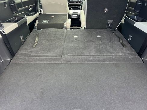 Used 2024 Toyota Grand Highlander AWD Hybrid image 15