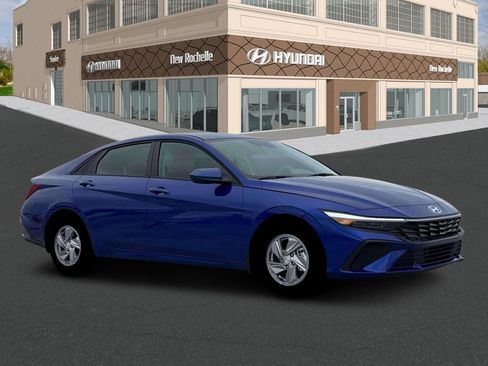 New 2026 Hyundai Elantra SE w/ Cargo Package FWD image 9